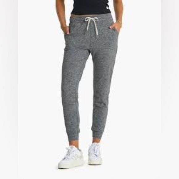 Vuori Pants - Vuori Performance Gray Joggers